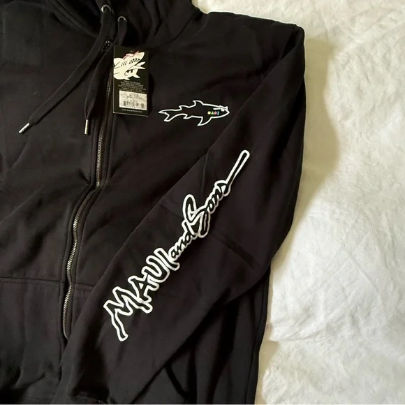 Maui and Sons Zip-Up Cookie Hoodie NWT - Picture 5 of 7